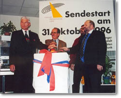 Sendestart des Offenen Fernsehkanals Gera am 31. Oktober 1996 am provisorischen Standort im Kultur- und Kongresszentrum.